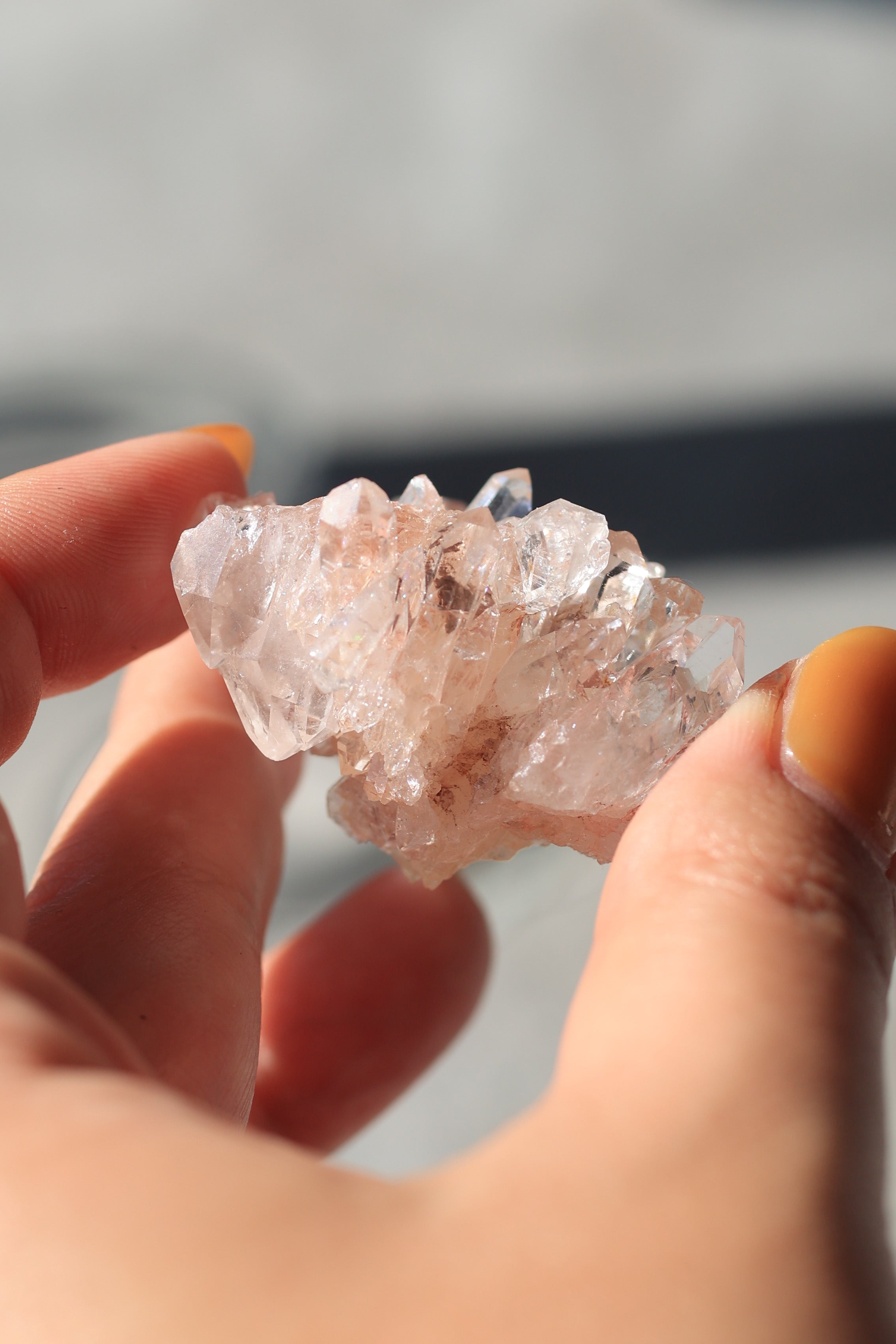ピンクレムリアン「春の雫」コロンビア産｜天然石 原石 鉱物標本