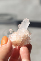 ピンクレムリアン「春の雫」コロンビア産｜天然石 原石 鉱物標本