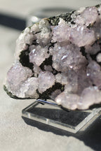 カルールアメジスト｜母岩付き「静かな花園」インド・カルール産｜天然石 原石 鉱物標本
