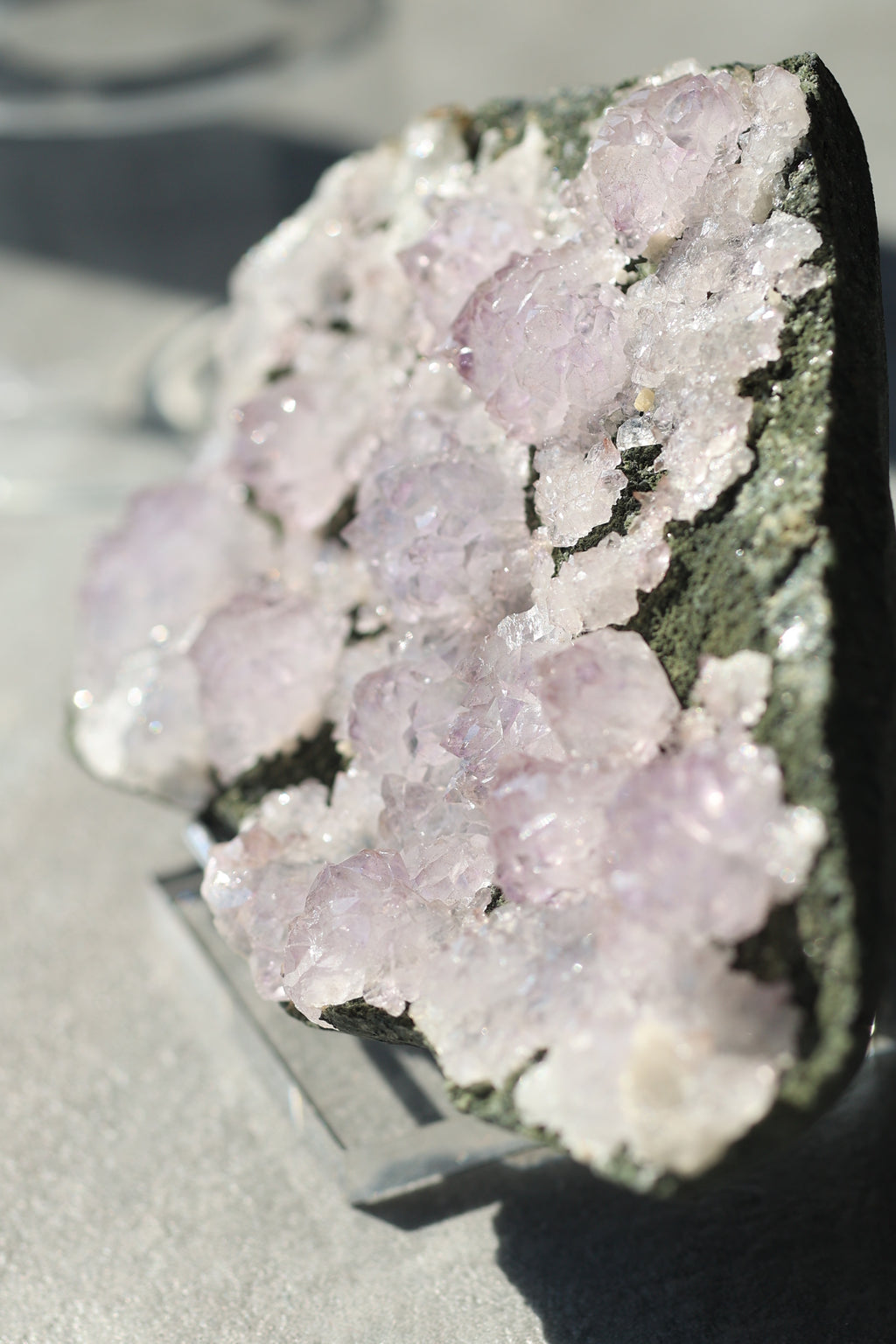 カルールアメジスト｜母岩付き「静かな花園」インド・カルール産｜天然石 原石 鉱物標本