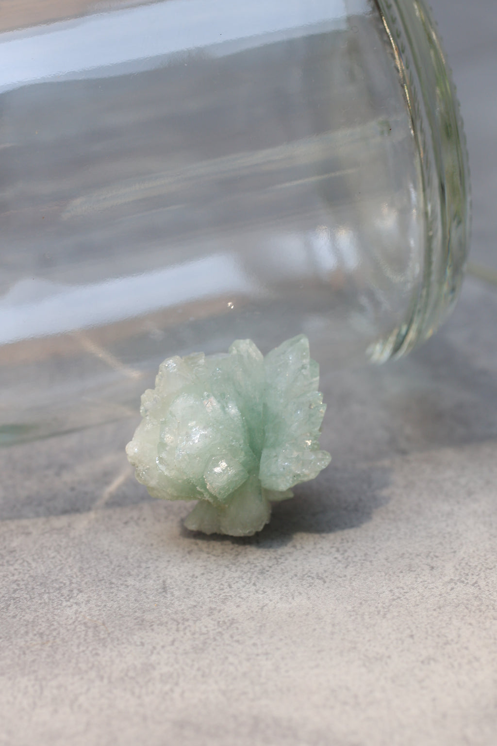 グリーンアポフィライト「春の新芽」インド産｜天然石 原石 鉱物標本