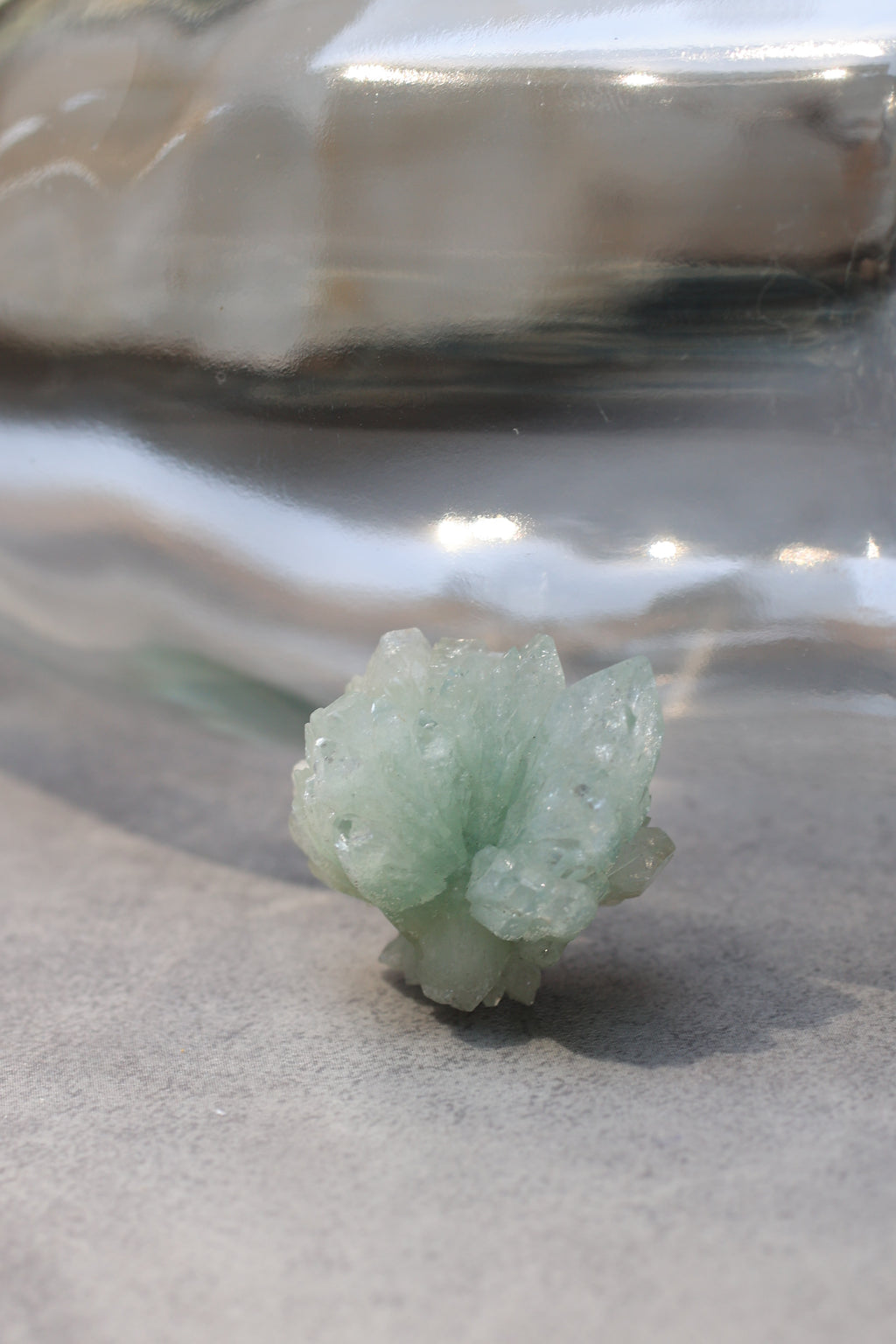 グリーンアポフィライト「春の新芽」インド産｜天然石 原石 鉱物標本