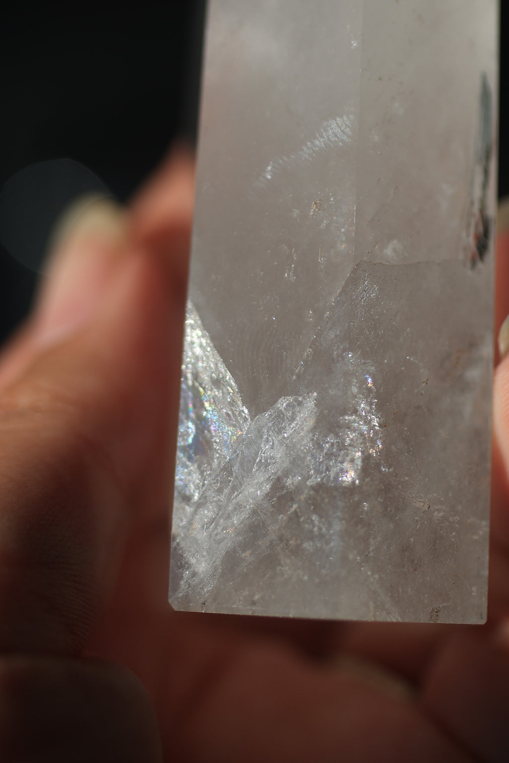 水晶タワー｜ポリッシュ「澄んだ風」マダガスカル産｜天然石 鉱物標本
