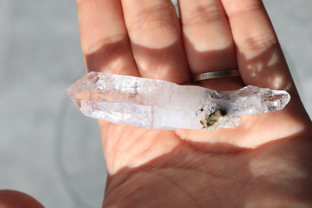 エンハイドロ（水入り）ベラクルスアメジスト「溢れる光」メキシコ産｜天然石 原石 鉱物標本