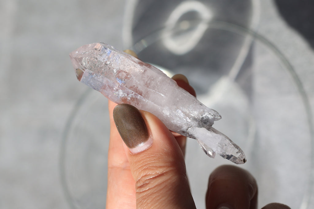 エンハイドロ（水入り）ベラクルスアメジスト「溢れる光」メキシコ産｜天然石 原石 鉱物標本