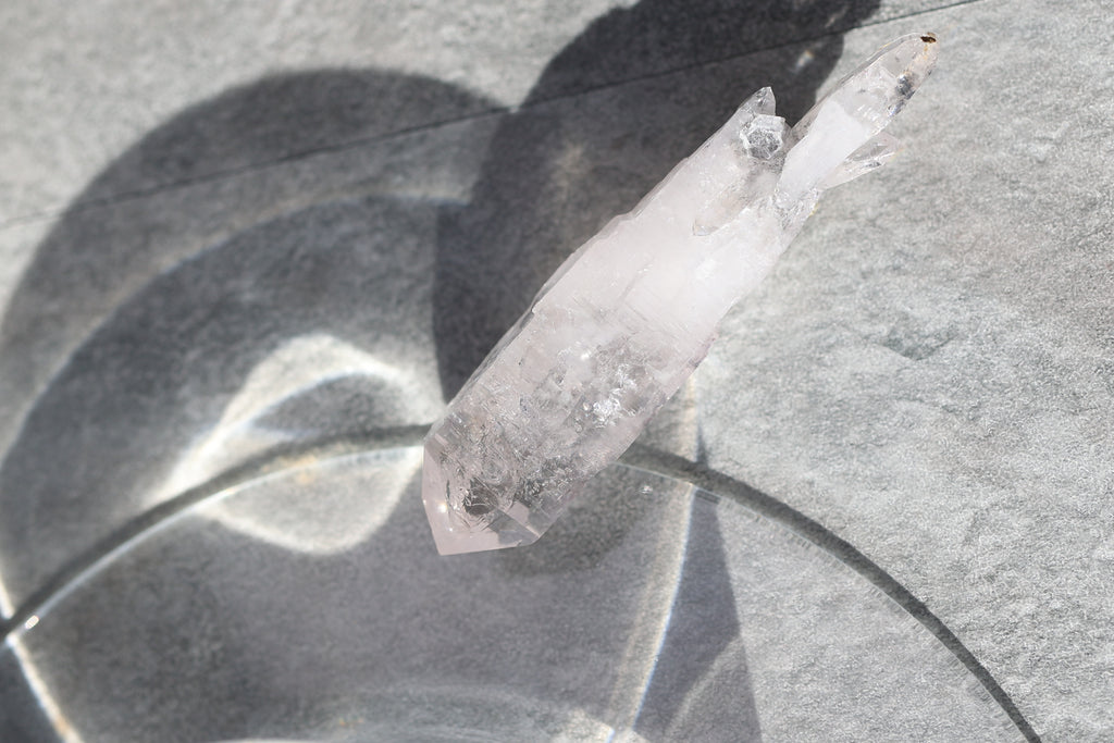 エンハイドロ（水入り）ベラクルスアメジスト「溢れる光」メキシコ産｜天然石 原石 鉱物標本