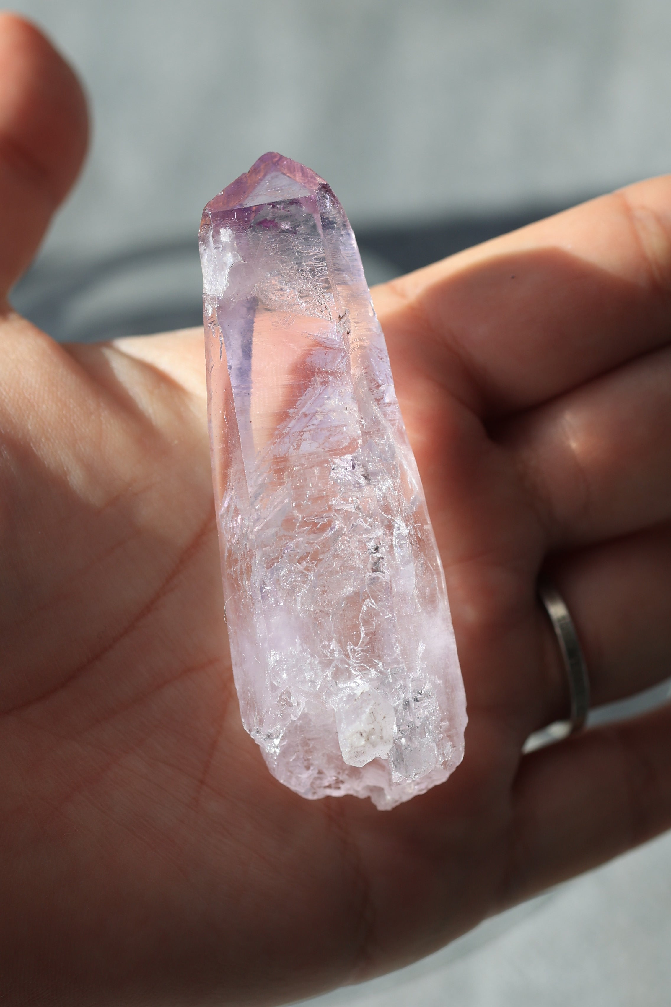 エンハイドロ（水入り）ベラクルスアメジスト「朝の光」メキシコ産｜天然石 原石 鉱物標本