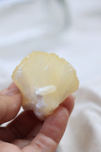 イエロースティルバイト「陽だまりの欠片」インド産｜天然石 原石 鉱物標本
