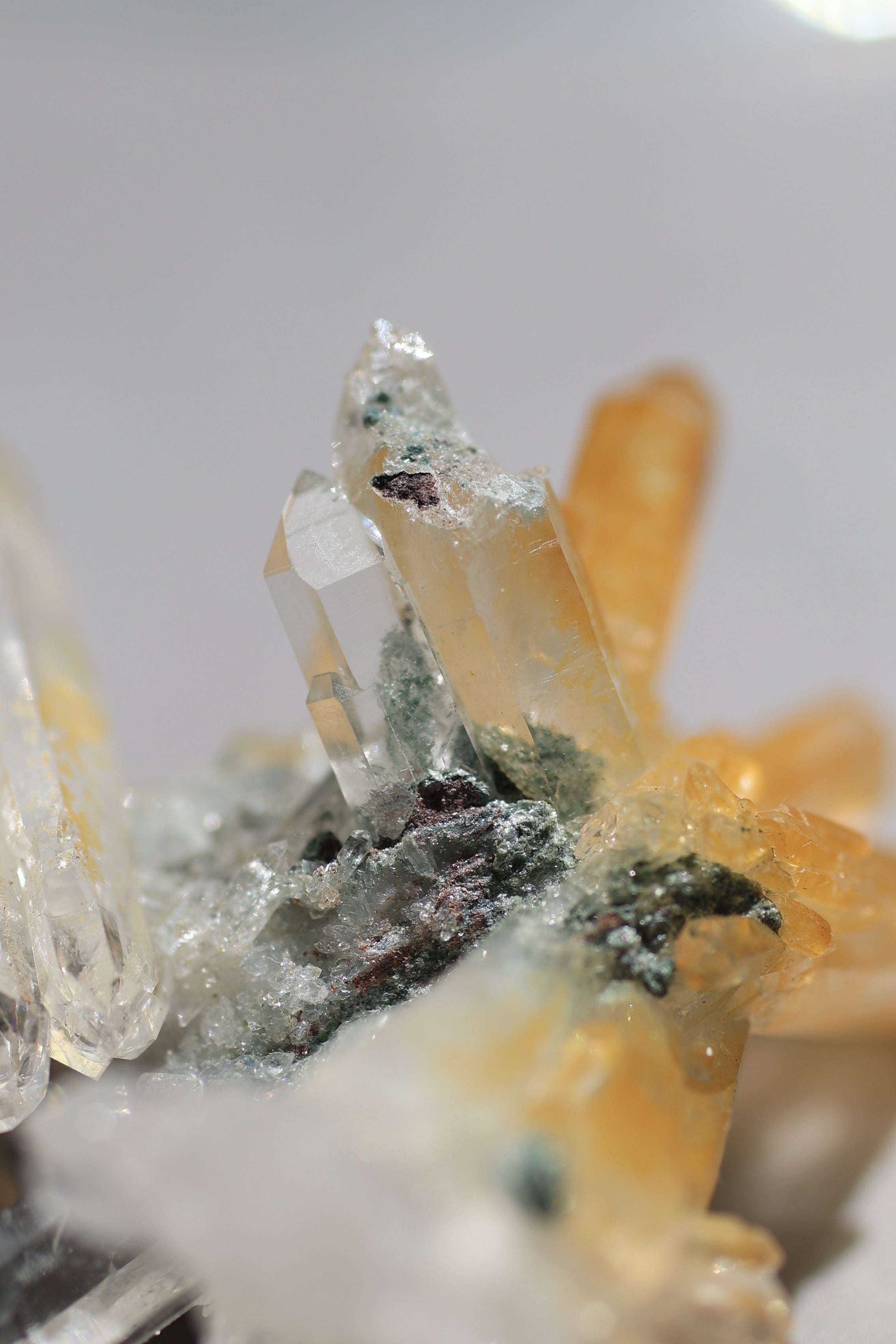 ゴールデンヒーラーレムリアンクォーツ「朝日の結晶」コロンビア産｜天然石 原石 鉱物標本
