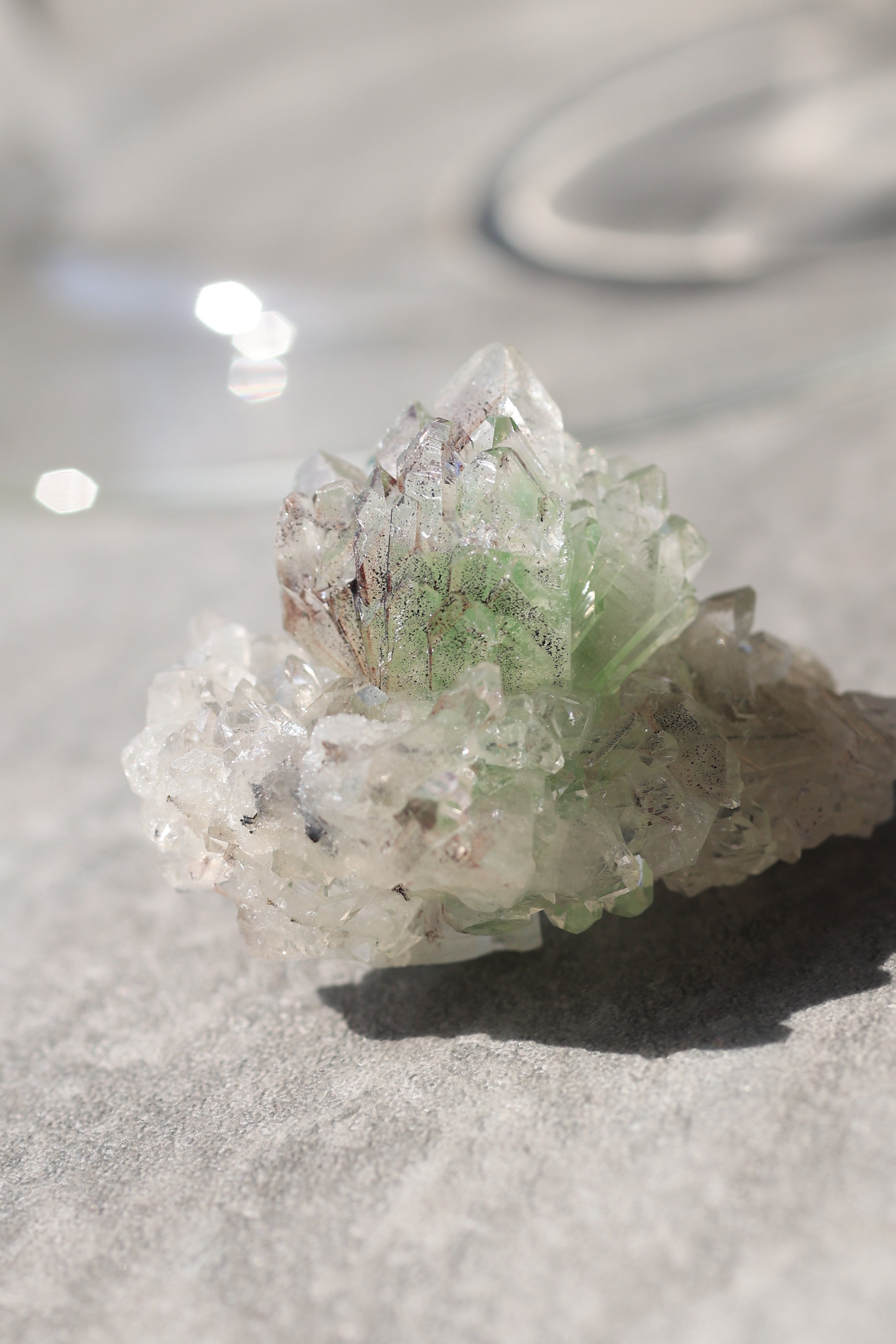 グリーンアポフィライト「花のしずく」インド産｜天然石 原石 鉱物標本